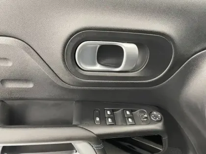 Photo 31 Citroën C5 aircross  Hybride Rechargeable 225 e-EAT8