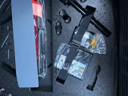 Photo 33 Renault Clio  E-Tech full hybrid 145