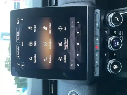 Photo 92 Renault Clio  E-Tech full hybrid 145
