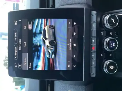 Photo 34 Renault Clio  E-Tech full hybrid 145