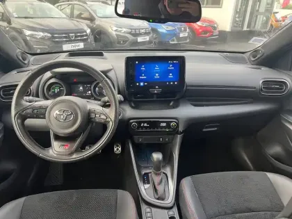 Photo 26 Toyota Yaris  Hybride 116h