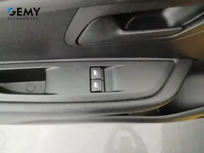 Photo 11 Peugeot 208  PureTech 75 S&S BVM5