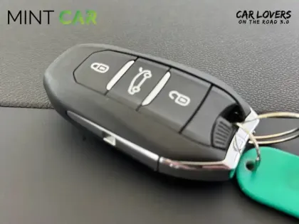 Photo 29 Peugeot 308  SW BlueHDi 130ch S&S BVM6