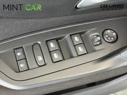 Photo 16 Peugeot 308  SW BlueHDi 130ch S&S BVM6