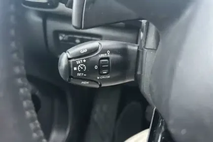 Photo 120 Citroën C5 aircross  Hybride Rechargeable 225 S&S e-EAT8