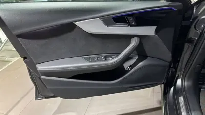 Photo 11 Audi A4  Avant 40 TDI 204 S tronic 7 Quattro