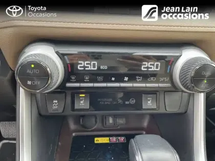 Photo 13 Toyota Rav4  Hybride 218 ch 2WD