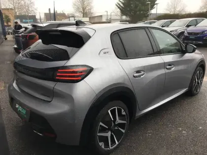 Photo 29 Peugeot 208  Hybrid 145 e-DCS6