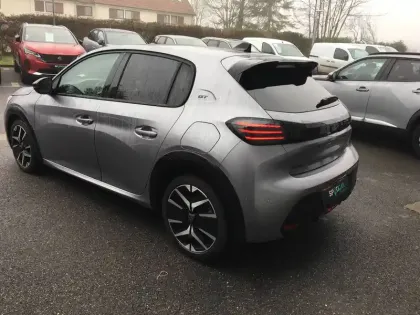 Photo 6 Peugeot 208  Hybrid 145 e-DCS6