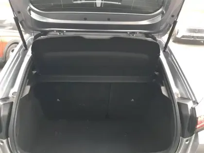 Photo 33 Peugeot 208  Hybrid 145 e-DCS6