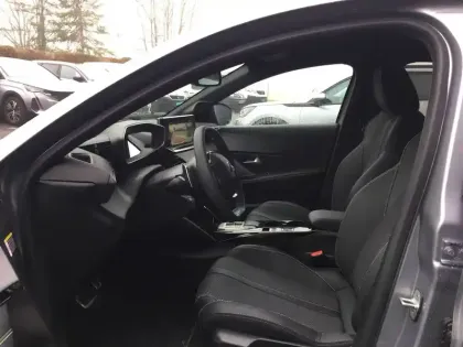 Photo 64 Peugeot 208  Hybrid 145 e-DCS6