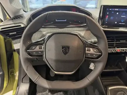 Photo 65 Peugeot 208  100 S&S BVM6