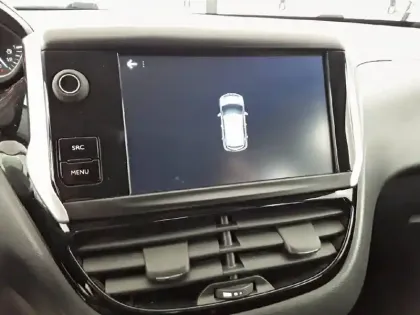 Photo 17 Peugeot 208  PureTech 82ch S&S BVM5