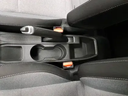 Photo 33 Renault Clio  TCe 90 ch GSR2