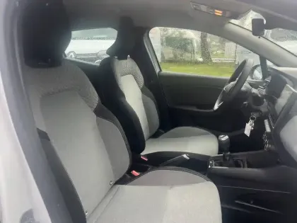 Photo 47 Renault Clio  SOCIETE BLUE DCI 100