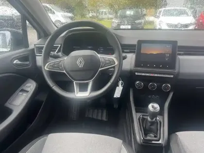 Photo 51 Renault Clio  SOCIETE BLUE DCI 100