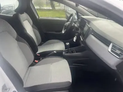 Photo 48 Renault Clio  SOCIETE BLUE DCI 100