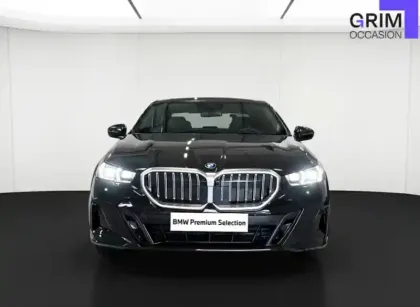 Photo 131 BMW Serie 5 530e xDrive PHEV 299 ch BVA8