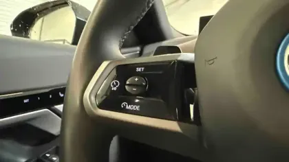 Photo 102 BMW Serie 5 530e xDrive PHEV 299 ch BVA8