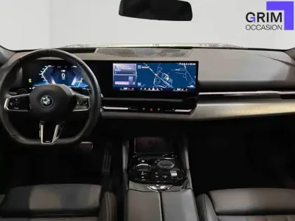 Photo 119 BMW Serie 5 530e xDrive PHEV 299 ch BVA8