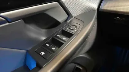 Photo 103 BMW Serie 5 530e xDrive PHEV 299 ch BVA8