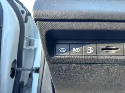 Photo 14 Peugeot 308  PHEV 180 e-EAT8