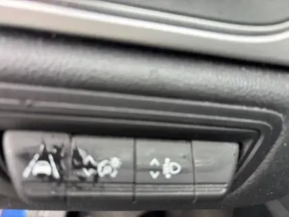 Photo 63 Renault Captur  E-Tech full hybrid 145