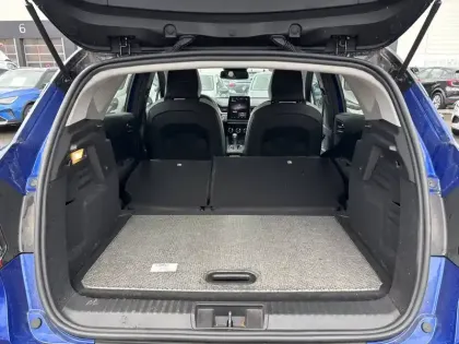 Photo 22 Renault Captur  E-Tech full hybrid 145