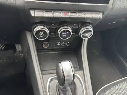 Photo 69 Renault Captur  E-Tech full hybrid 145