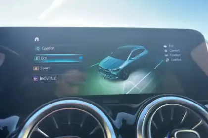 Photo 17 Mercedes GLA  200 7G-DCT