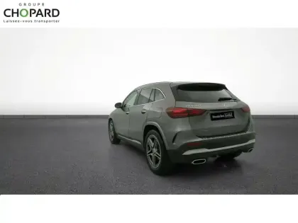 Photo 71 Mercedes GLA  200 7G-DCT