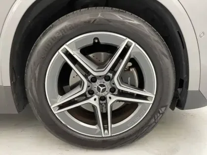 Photo 78 Mercedes GLA  200 7G-DCT