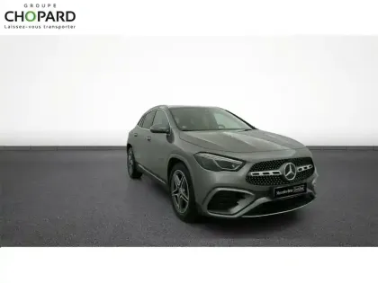 Photo 77 Mercedes GLA  200 7G-DCT