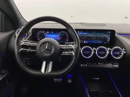 Photo 87 Mercedes GLA  200 7G-DCT