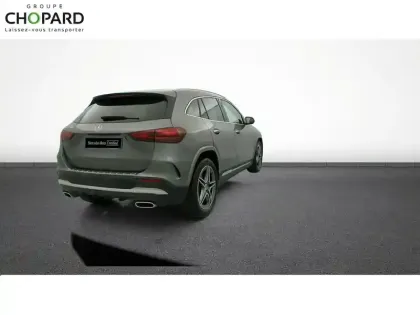 Photo 73 Mercedes GLA  200 7G-DCT