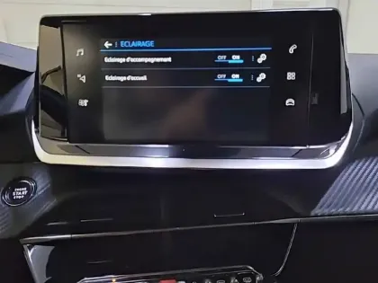 Photo 22 Peugeot 2008  PureTech 130 S&S EAT8