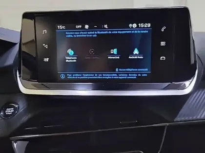 Photo 23 Peugeot 2008  PureTech 130 S&S EAT8