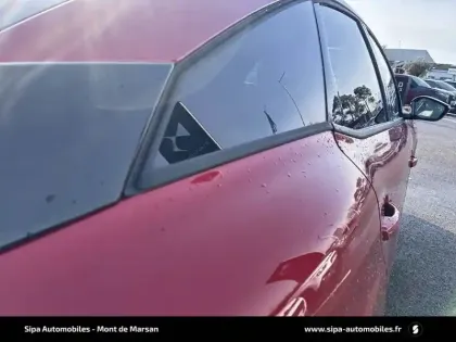 Photo 24 Citroën C4 e- 156 ch autonomie étendue