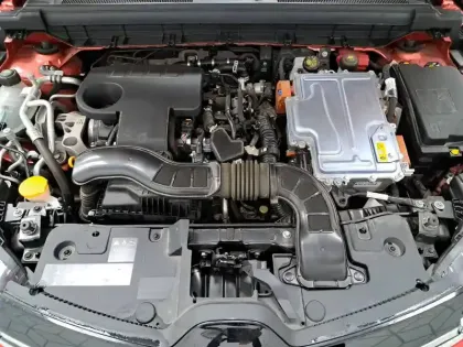 Photo 13 Renault Arkana  E-Tech hybride 145 - 22