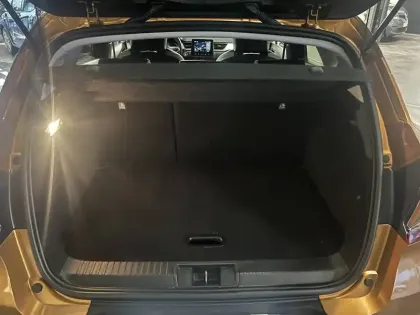 Photo 15 Renault Captur  TCe 140 EDC - 21