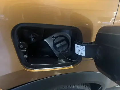 Photo 13 Renault Captur  TCe 140 EDC - 21