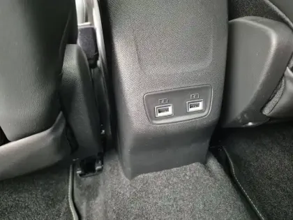 Photo 43 Peugeot 2008  PureTech 130 S&S EAT8