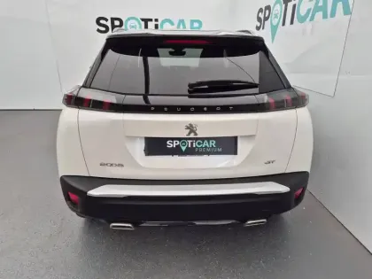 Photo 27 Peugeot 2008  PureTech 130 S&S EAT8