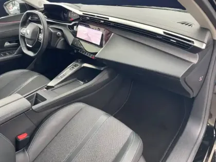 Photo 17 Peugeot 308  PureTech 130ch S&S EAT8