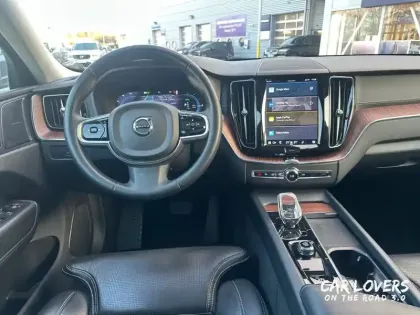 Photo 16 Volvo Xc60  T8 Recharge AWD 310 ch + 145 ch Geartronic 8