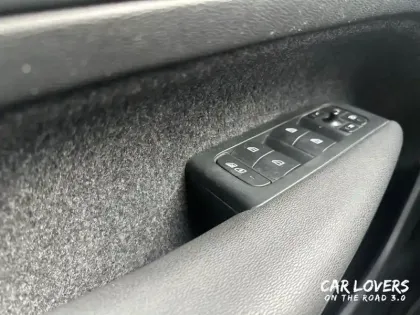 Photo 19 Volvo Xc40  B3 163 ch DCT7