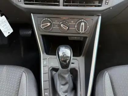 Photo 23 Volkswagen Polo  1.0 TSI 95 S&S DSG7