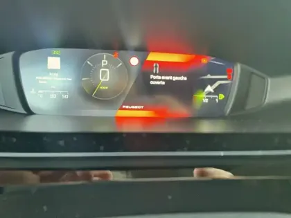 Photo 9 Peugeot 308  PureTech 130ch S&S EAT8