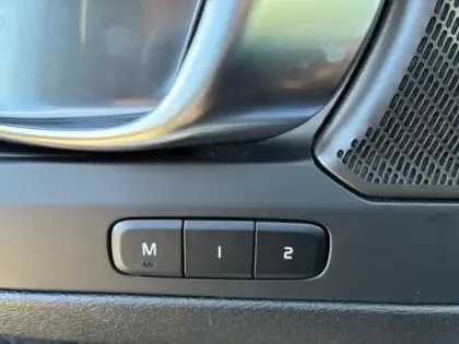 Photo 29 Volvo Xc40  B3 163 ch DCT7