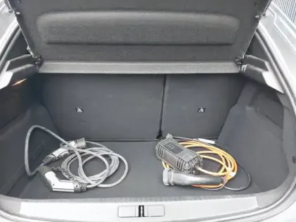 Photo 5 Peugeot 208  Electrique 50 kWh 136ch